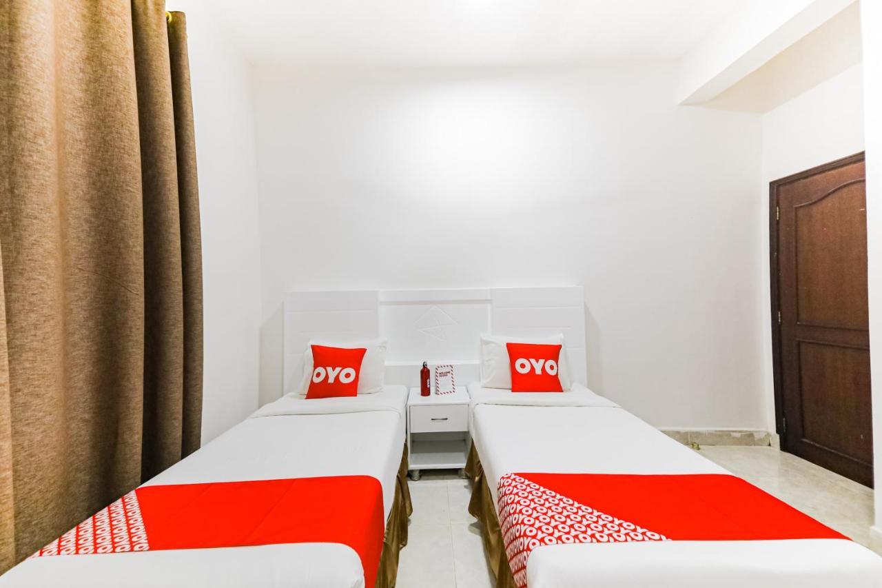 Oyo 105 Star House 05 Salalah Exterior foto
